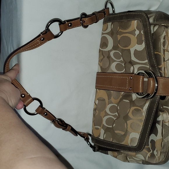 EUC:  Coach 'Chelsea Sateen' Optic Signature Shoulder Bag - Picture 8 of 13